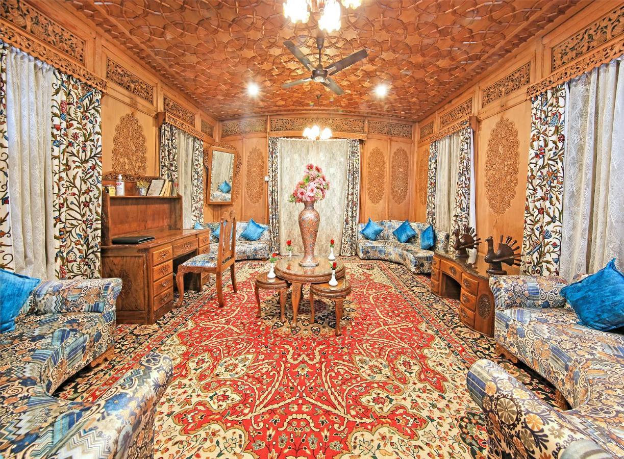 מלון Srīnagar Kolu Group Of Houseboats מראה חיצוני תמונה
