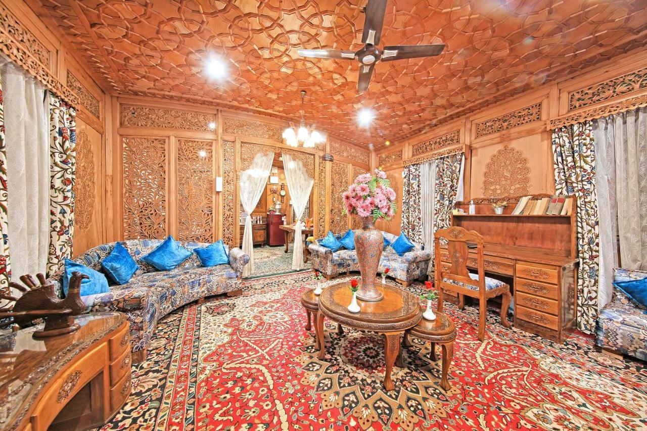 מלון Srīnagar Kolu Group Of Houseboats מראה חיצוני תמונה
