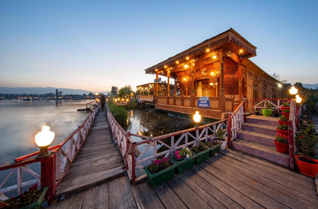 מלון Srīnagar Kolu Group Of Houseboats מראה חיצוני תמונה